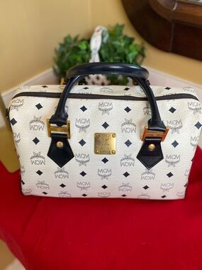 MCM VICETOS LOGOGRAM BOSTON BAG